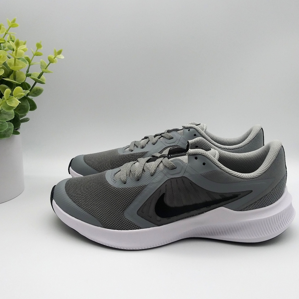 Nike Downshifter 10 Womens Sneakers